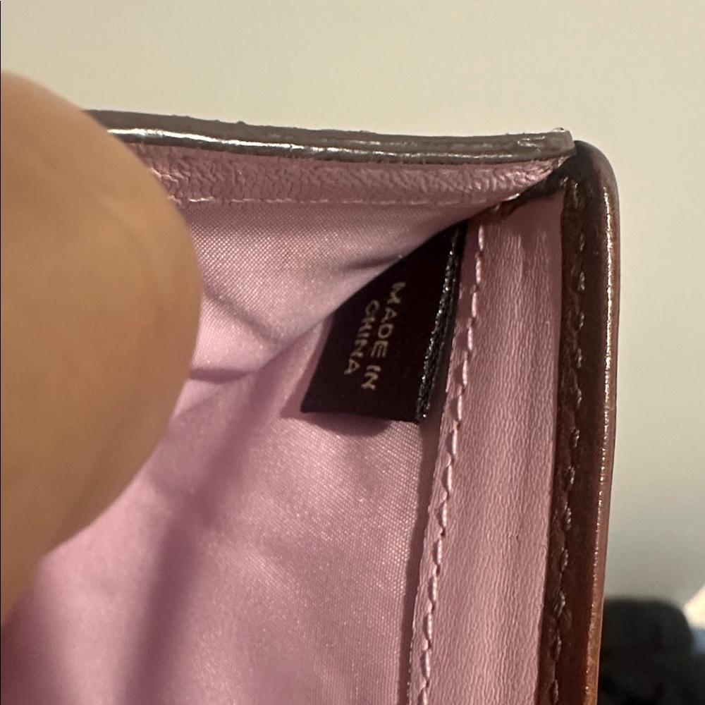 Coach Signature Mini Wallet - Picture 5 of 8